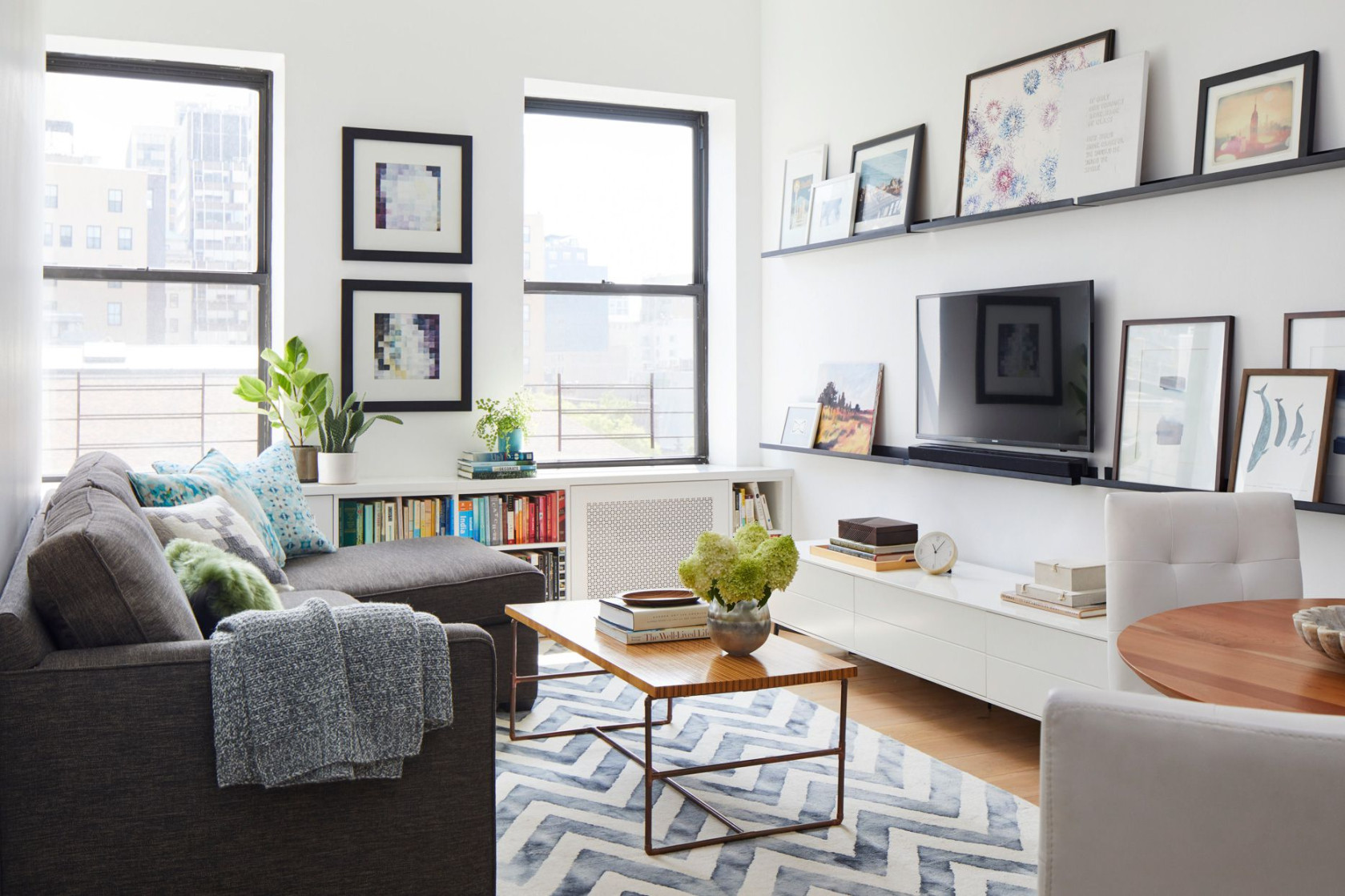 Small Living Room Ideas That Maximize Style and Storage